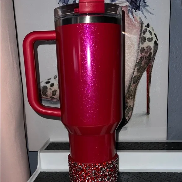 Stanley Glittery Red Tumbler with Handle - Picture 2 of 6